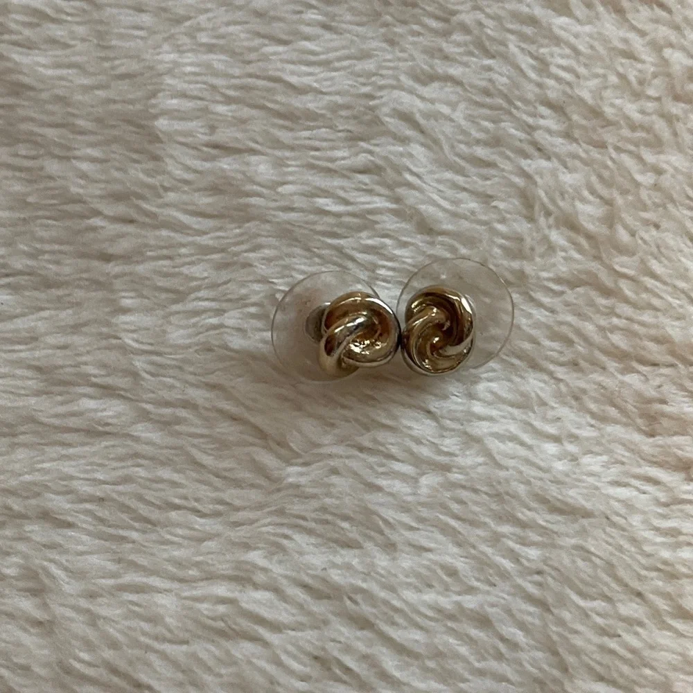 Chic Gold-Tone Knot Stud Earrings